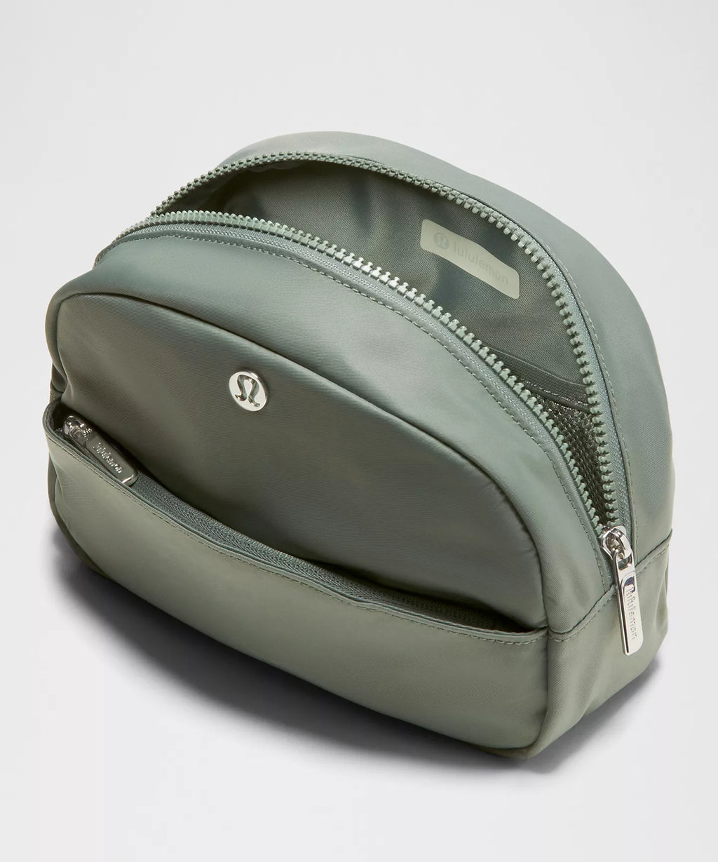 City Essentials Pouch 4L