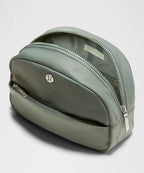 City Essentials Pouch 4L