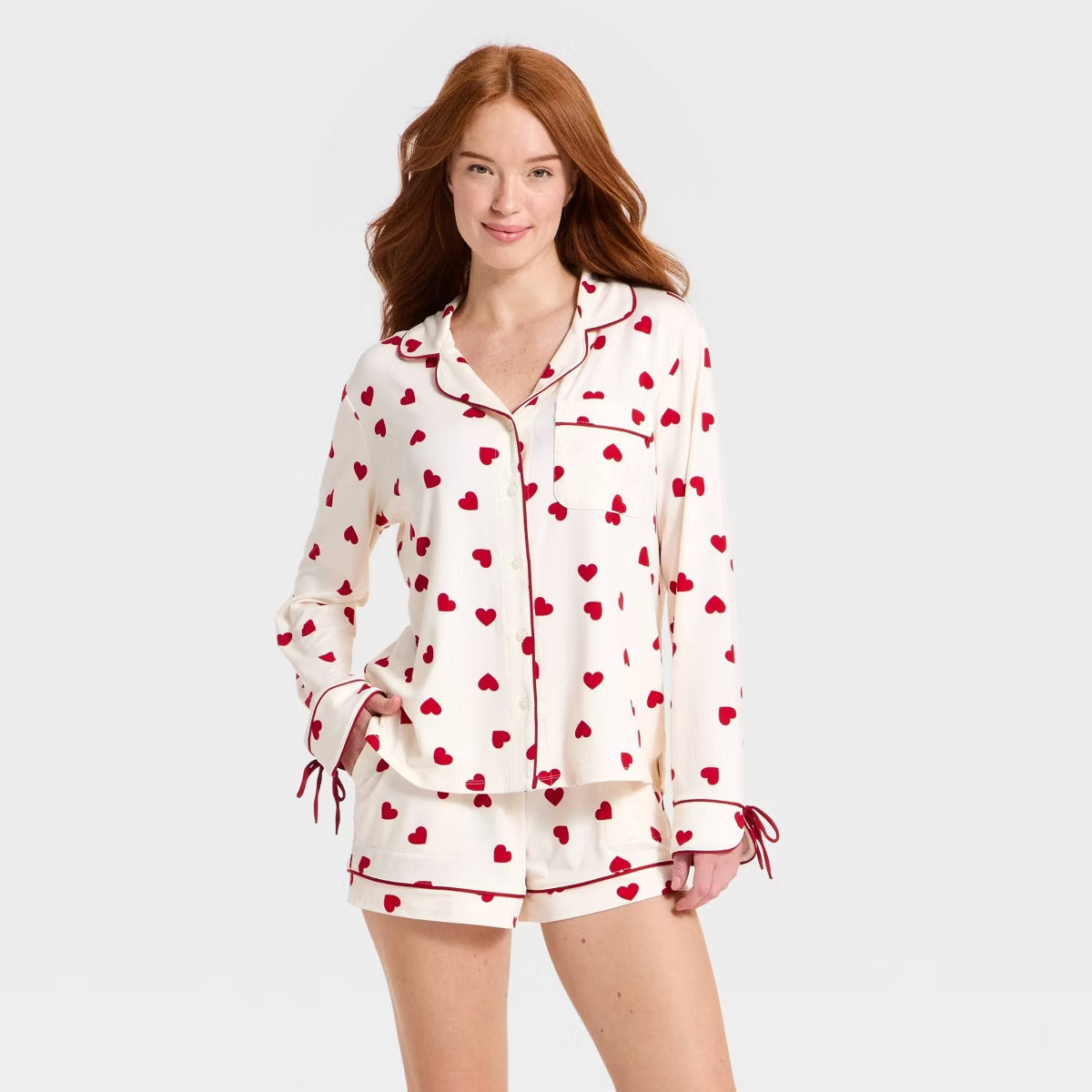 Women's Jersey Long Sleeve Notch Collar Shirt and Shorts Pajama Set - Cream Heart
