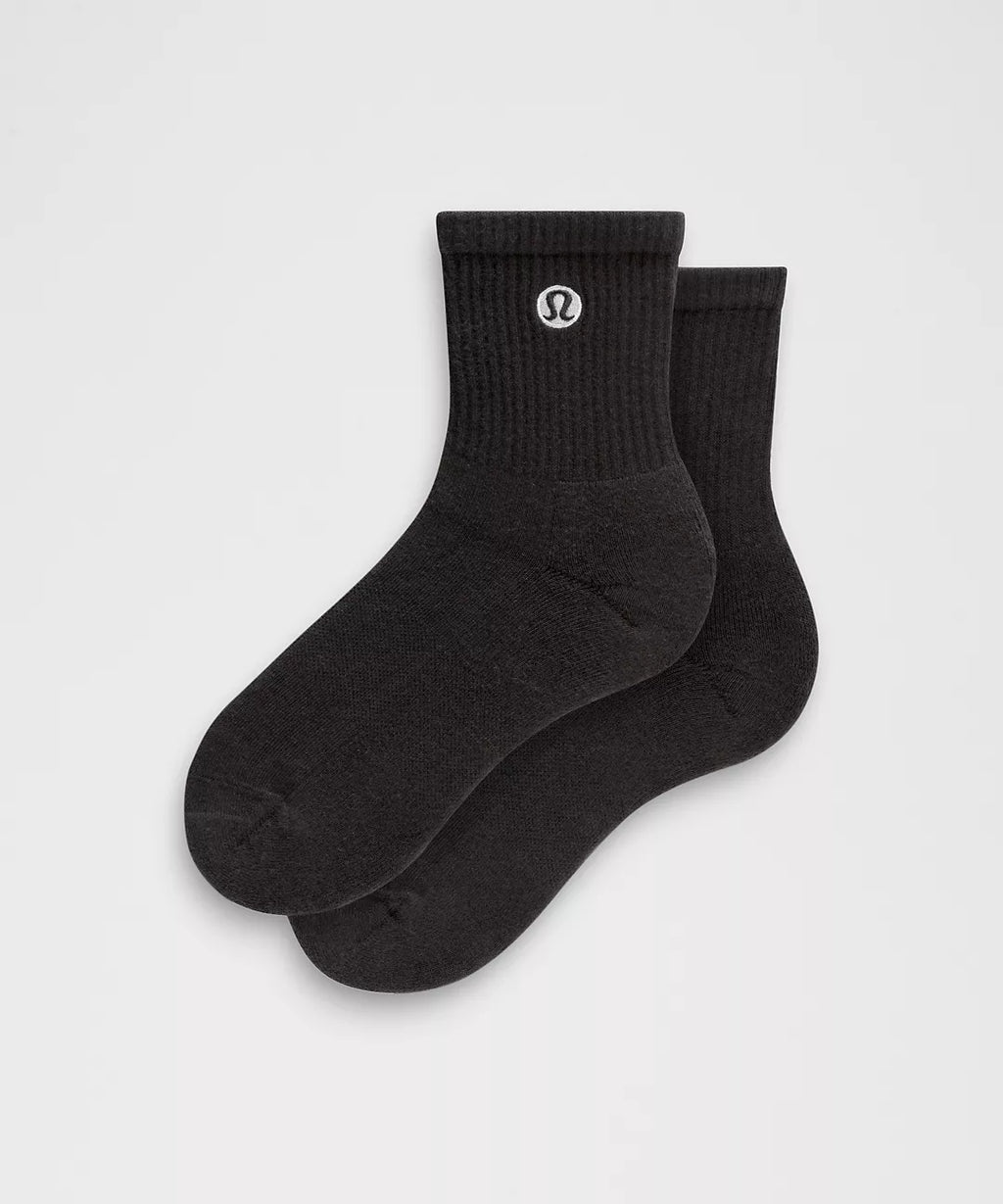 Unisex Daily Essential Quarter Socks