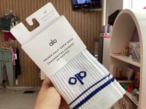 Unisex Half-Crew Throwback Socks- White/Navy