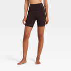 Women's Everyday Soft Ultra High-Rise Bike Shorts 6" - Dark Brown