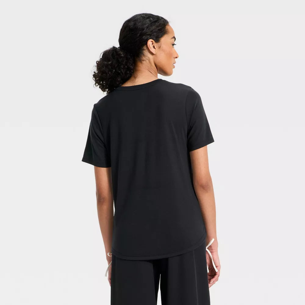 Women's Beyond Ease Crewneck Legging Friendly Short Sleeve T-Shirt - Black