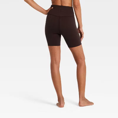 Women's Everyday Soft Ultra High-Rise Bike Shorts 6" - Dark Brown