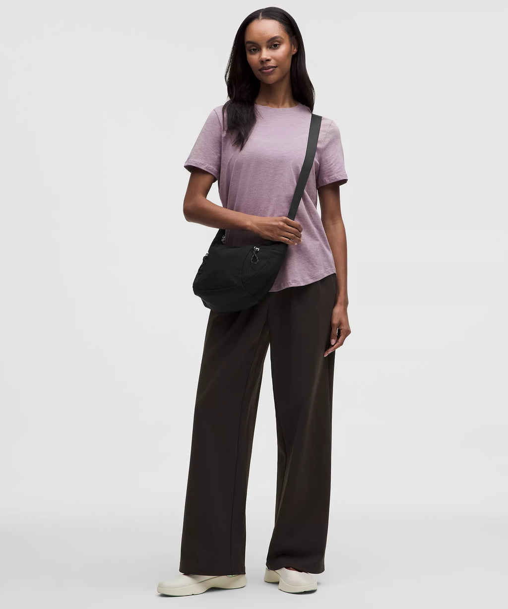 Slouchy Sling Bag 6L - Black
