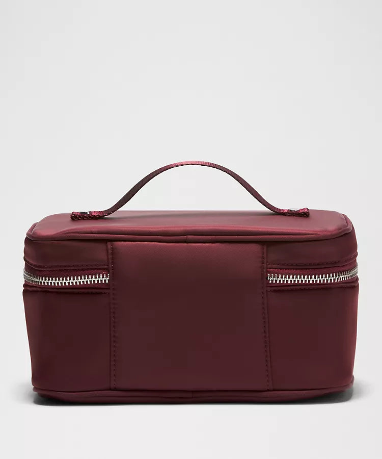 Travel Toiletry Bag 3.5L - Burgundy Bay/Black/Silver