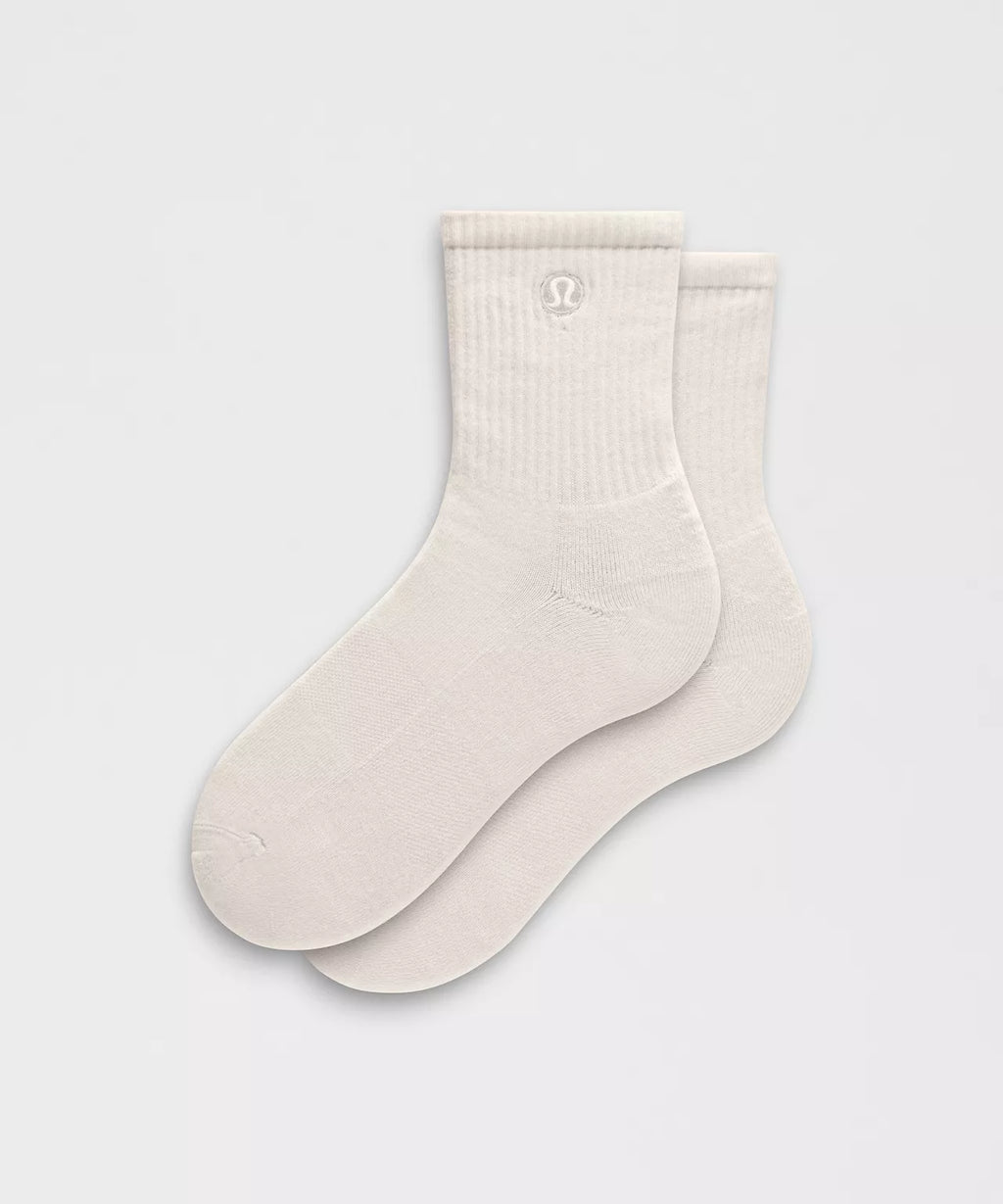 Unisex Daily Essential Quarter Socks
