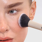 PRE–ORDEN Dual Ended Complexion Brush