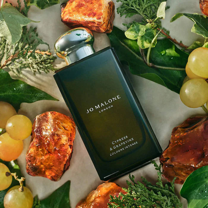 PRE-ORDEN Holiday Mini Deluxe Cologne Sampler Collectors Edition w/ Redeemable Voucher