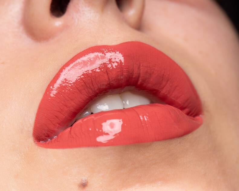 Lipgloss Shine Loud High Shine Lip Color